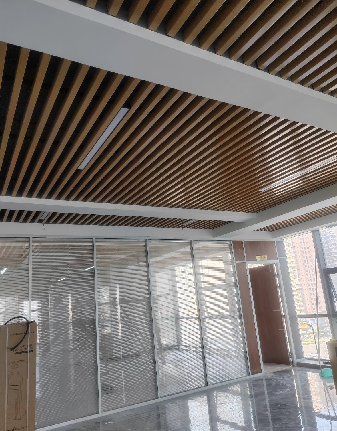 Aluminium U-Baffle Ceiling System