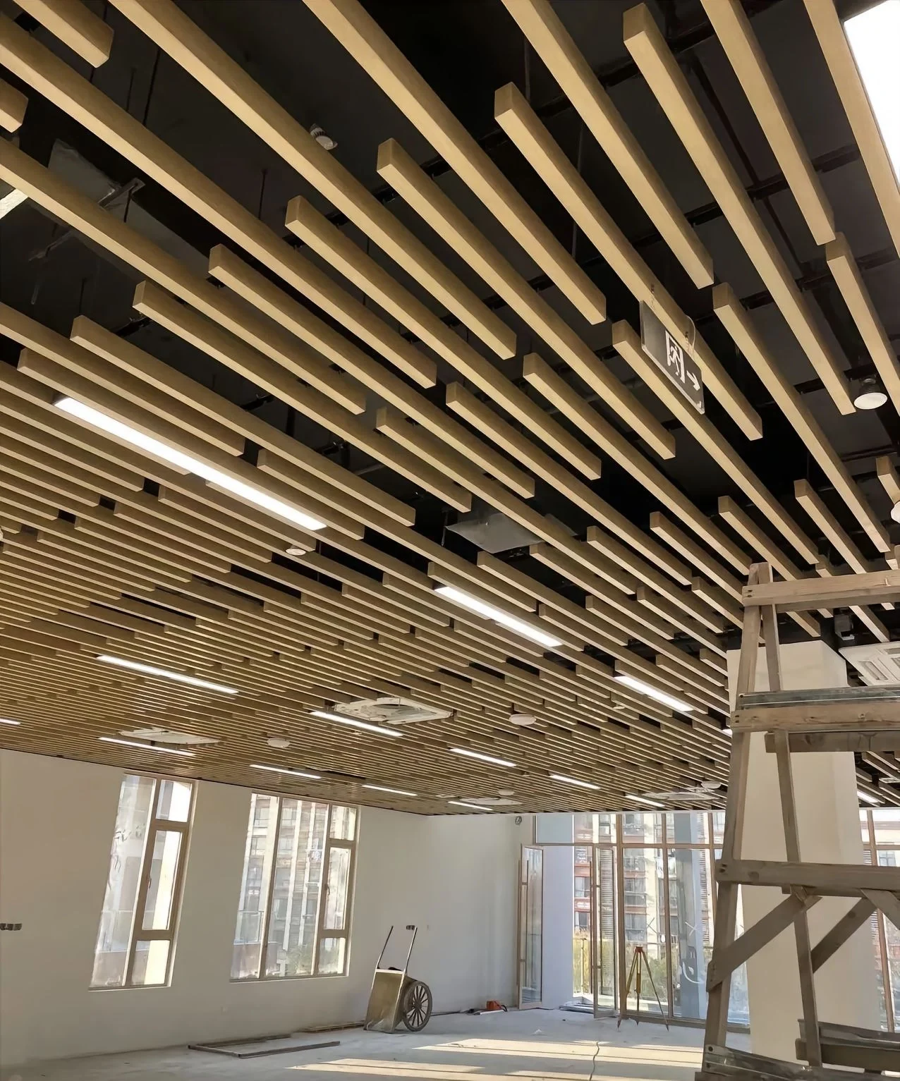 Aluminium U-Baffle Ceiling System