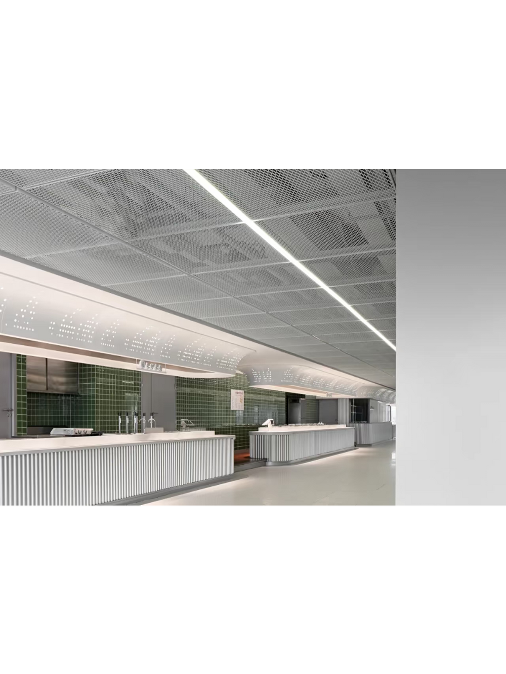 Expanded Mesh Ceilings | Bespoke Architectural Design – Ansus Metal