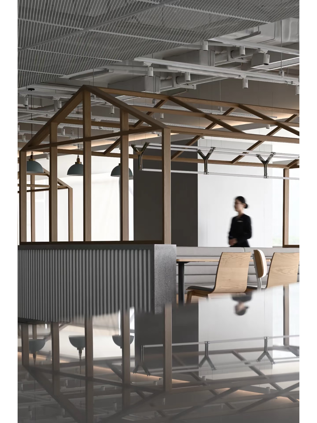 Expanded Mesh Panel Ceiling Plate
